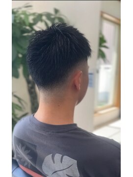リア(Li'a) フェード＋ショートモヒカン