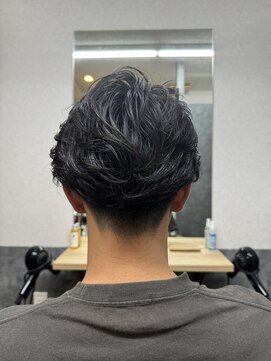 リード 豊洲店(REEED) ニュアンスパーマ／刈り上げ