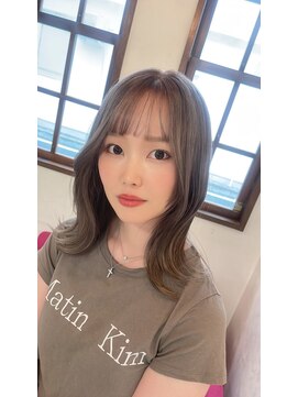 リリス(Lilith) くびれスタイル