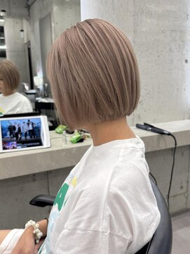 ローレン(Lolen.) ミニボブとミルクティー