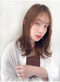 20代エアリーミディ韓国ヘアシースルーバング小顔カット