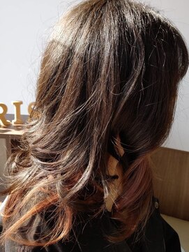 ヘアアンドスパ アイリス hair&spa Iris 【南鳩ヶ谷1分☆30代からの本格サロン】インナーカラー
