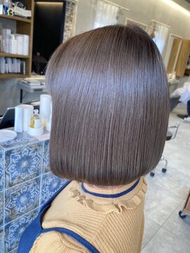 プリームヘアーホワイト(Pleame hair WHITE) ボブ