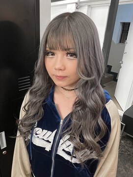 アドラ(ADLLA) ホワイトシルバー