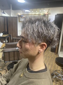 アルカナ 明治神宮前原宿(ARCANA) ハイライト マッシュパーマ ウルフ アッシュブラック