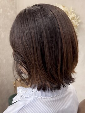 ハイバレーヘアーメゾン(HIGH VALLEY HAIRMAISON) ミディアムボブレイヤーボブ顔周りカット岡山南中央町