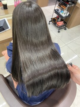 アッシュ 下北沢店(Ash) 透明感オリーブグレージュカラー