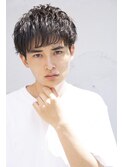 小久保styleフェザーパーマグレーブルーカラー刈り上げショート