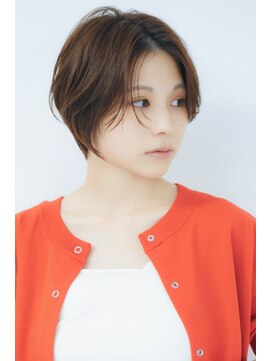 ファイン 滝川店(Fine) 30代40代50代　前下がり小顔ショート　センターパート