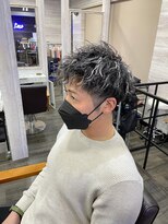 カルフール 草加本店(Carrefour) ハイライト,ケアブリーチ,メンズカット,コントラスト,束感ヘア