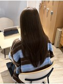 オリーブベージュ