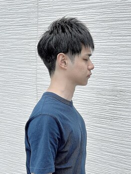 パルファンフラーヴ(PARFUN FLEUVE)の写真/シェービングも◎バーバーならではのメンズカットで清潔感のある仕上がりを実現！