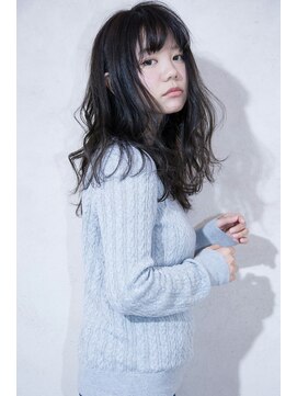 アートプラス(ART+) 【ART+】岸本英樹 大人可愛い 立体感で見せる重軽ウェーブ