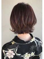 ヘアースペース ブイ(hair space V) 外ハネウルフボブとチェリーピンクカラー