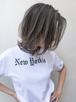 トルネード(TORNADO)&nbsp;外国人風ウルフボブ ロブ ハイライトバレイヤージュ グレージュ