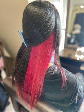 ショッキングピンクインナーカラー L アトラクティブ Attractive のヘアカタログ ホットペッパービューティー