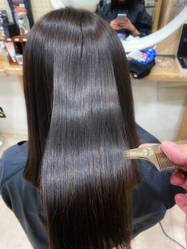 アンフィサンクミル 銀座(AnFye cinq mille) スパイラルパーマに対して縮毛矯正