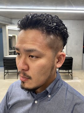 エウペ 渋谷(WEUPE) 束感/波巻き/ハイライト/マッシュパーマ