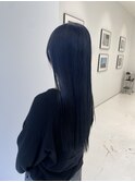 ネイビーブルー透け感カラー艶髪スタイル
