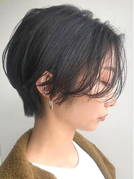 ティモーネ(Timone)の写真/【ショート特化サロン】骨格やバランスを見極めたカット技術で似合わせ!女性Stylistのみだから気軽に相談◎