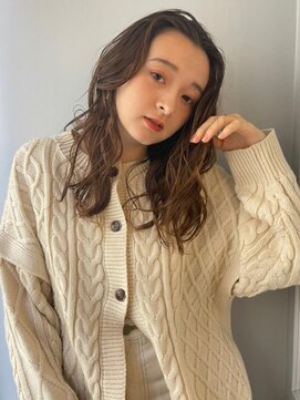 ネオリーブ チロル 横浜西口店(Neolive CiroL.) 秋にオススメオリーブベージュ☆ 横浜 小顔 ワンレン レイヤー