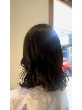 スリー(THREE) ワイトグレージュ/デジタルパーマ/チェリーブラウン/蟹江