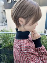 コモダ 神戸三宮(comoda)&nbsp;ハイトーン / ベージュ / ショート