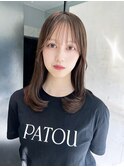 暗めカラー韓国ヘア前髪カットグレージュロング_F40336