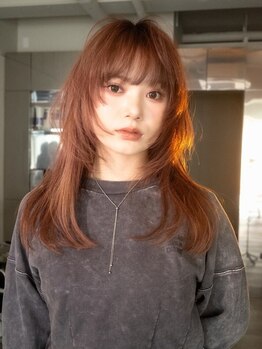 チカシツ(Chikashitsu)の写真/≪CUT≫顔周りにレイヤーで軽さと動きをプラス。今っぽい抜け感を叶える似合わせカットをご提案♪