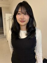 アーバン(URBAN.) 暗髪でも盛れる大人ミディアムレイヤー