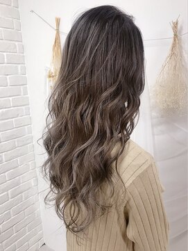 アンベリール(Embellir) 【キャンペーン】傷まないRブリーチ+カラー+カット 13000円