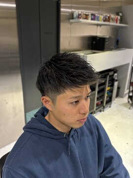 フランクスバーバーザスタンド(Frank’s barber the stand) メンズビジネスアップバングリップスマッシュショートF