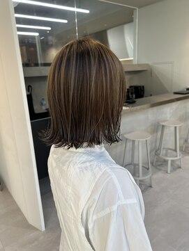 カケル(×.) アンブレラカラー×切りっぱなしボブ