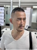 スキンフェードソフトモヒカンボウズ