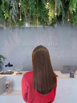 美髪矯正　ツンツンにならないストレート　弱酸性縮毛矯正