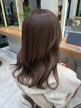 ショコラブラウン