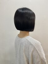 ヘアーアンドメイクアップモパ&nbsp;前下がりボブ