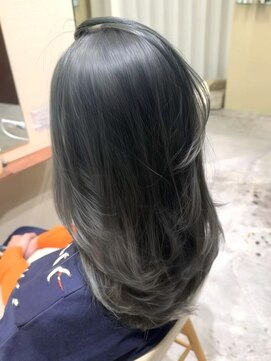 ジェム リット(GEM lit) オリーブグレージュ/レイヤーカット/グレージュ