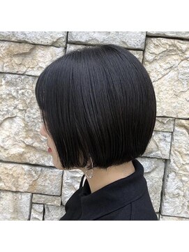 パーミル ヘア クマモト(permille ‰ hair Kumamoto) 黒髪ミニボブ/うる艶髪