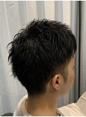 束感ツーブロックベリーショート