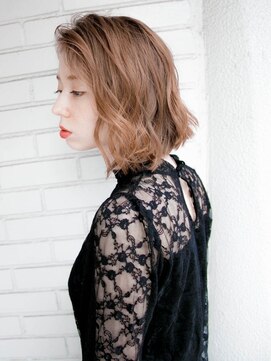 ルティア 池袋(Lutia) ミルクティーベージュ