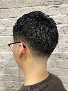 グレイスフル バーバープラチナム 六本木店(Graceful Barber platinum) スキンフェード/バーバーカット/刈り上げ/黒髪/ショート