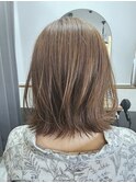 柔らかベージュ×ボブ