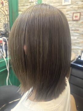 ヘアーラウンジ アンフィ 井土ヶ谷(Hair Lounge Anphi) マット系ハイライト