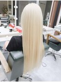 ホワイトブロンドでも美髪　ケアハイブリーチデザインカラー美髪