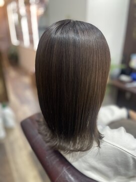 ルアン(Luan) アディクシーカラー×エメラルドベージュ