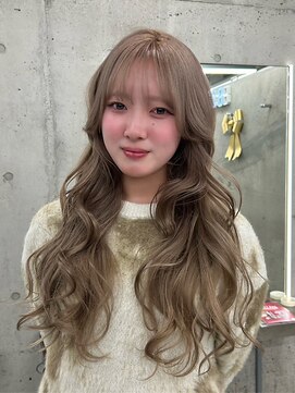 透明感イエローグレージュ/レイヤーカット