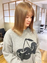 アカラ(acala)&nbsp;ハイトーンセミロング【20代30代40代/イルミナカラー/髪質改善】