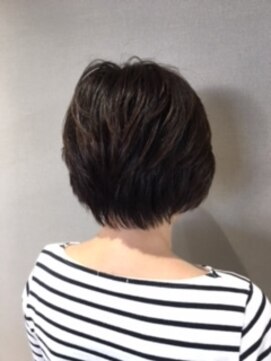 リリ(Liri material care salon by JAPAN) ショートレイヤー