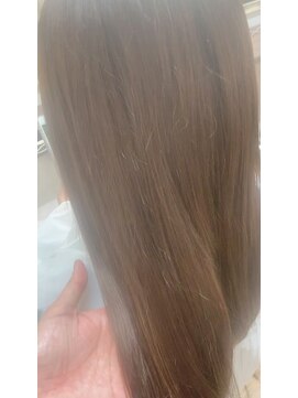 フュルスティン(FURSTIN) 人毛100%最高級レミー毛シールエクステ【表参道/原宿】